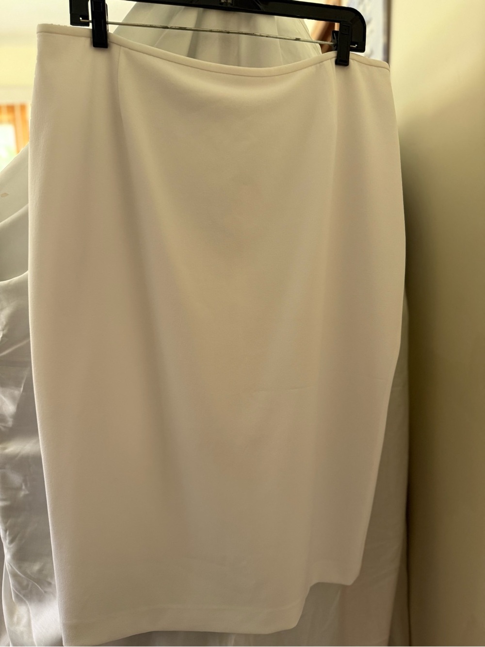 Preston & York Cream Pencil Skirt — Clean Minimal Silhouette